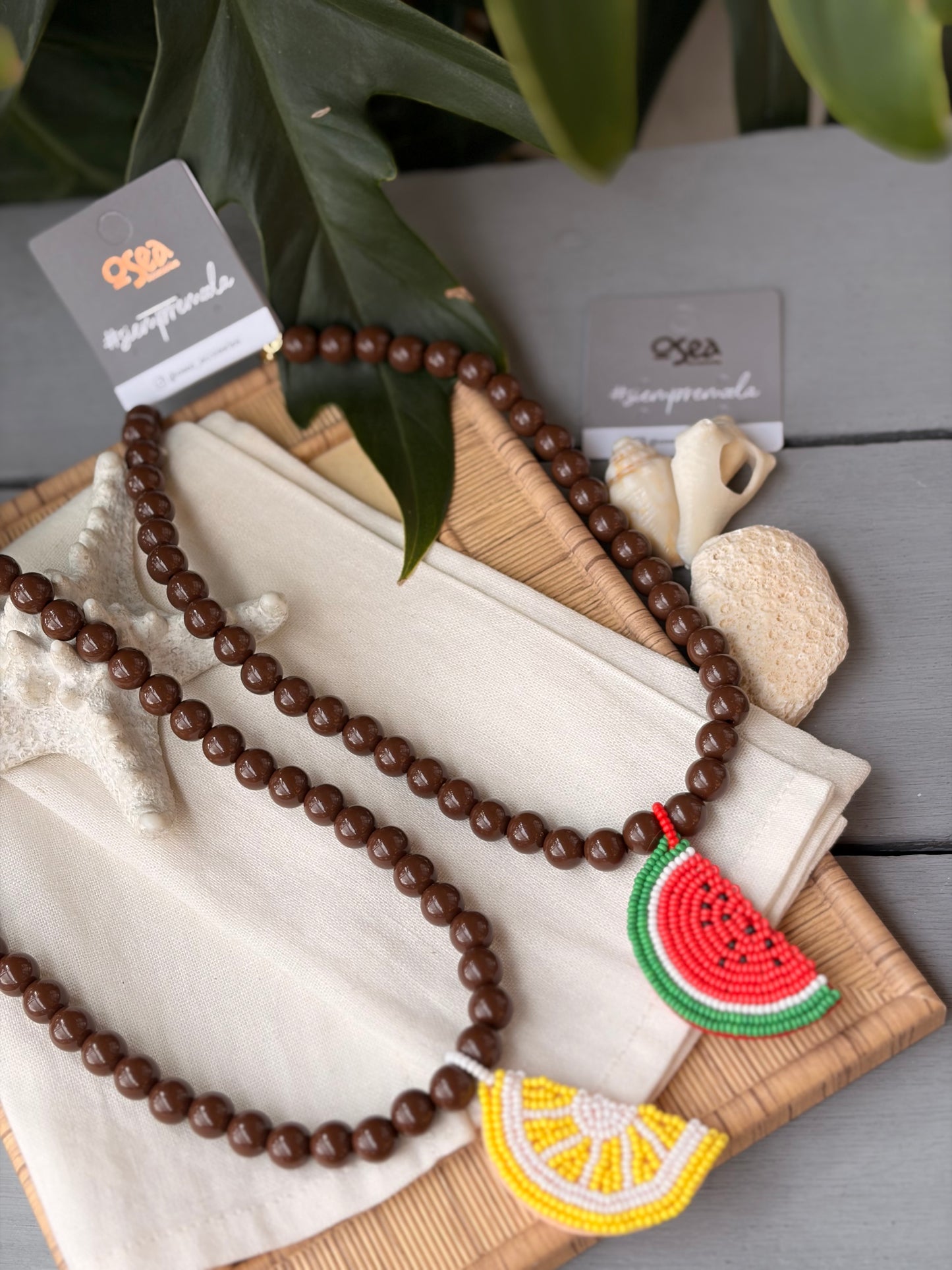 Collar bolas dije media fruta