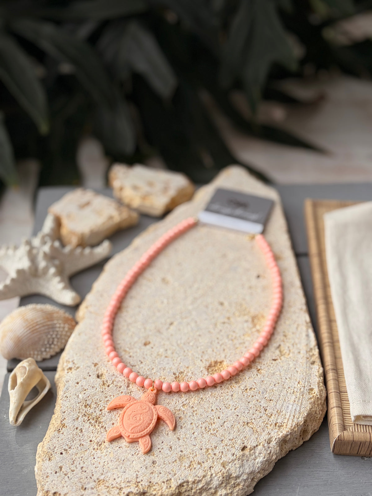 Collar corto mandarina dije tortuga