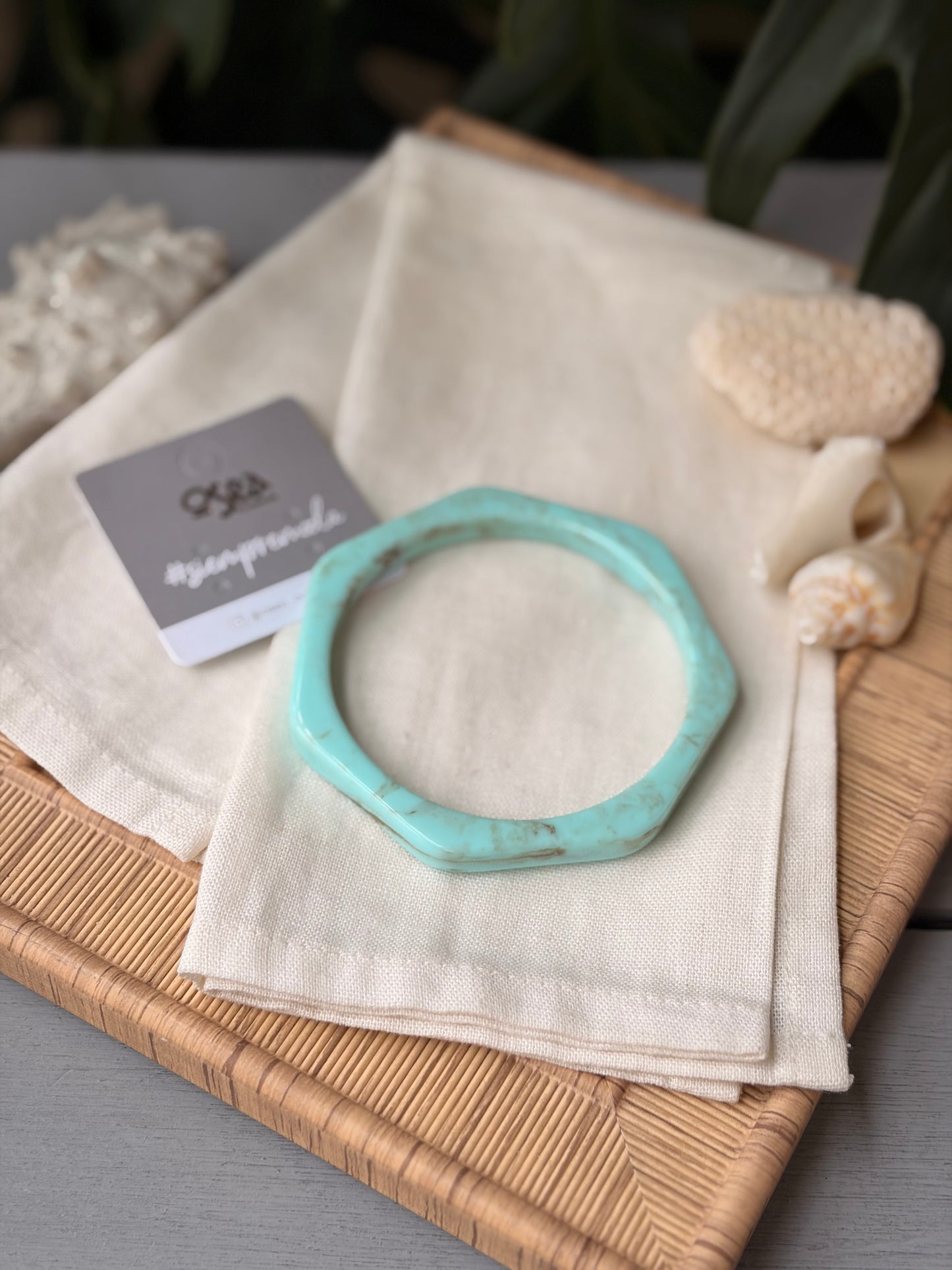 Pulsera tipo rombo en resina