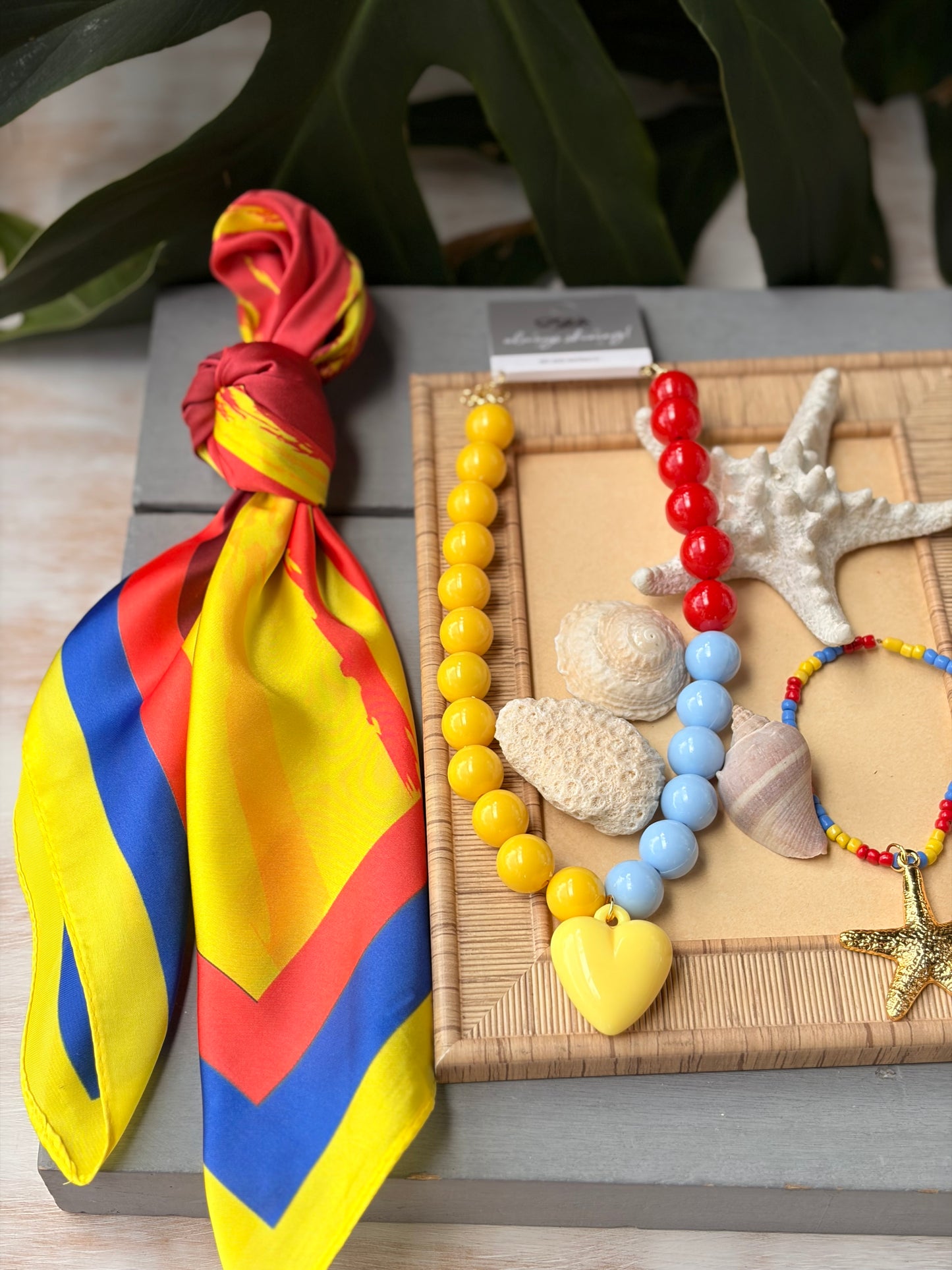 Collar de bolas corazón amarillo Colombia 🇨🇴