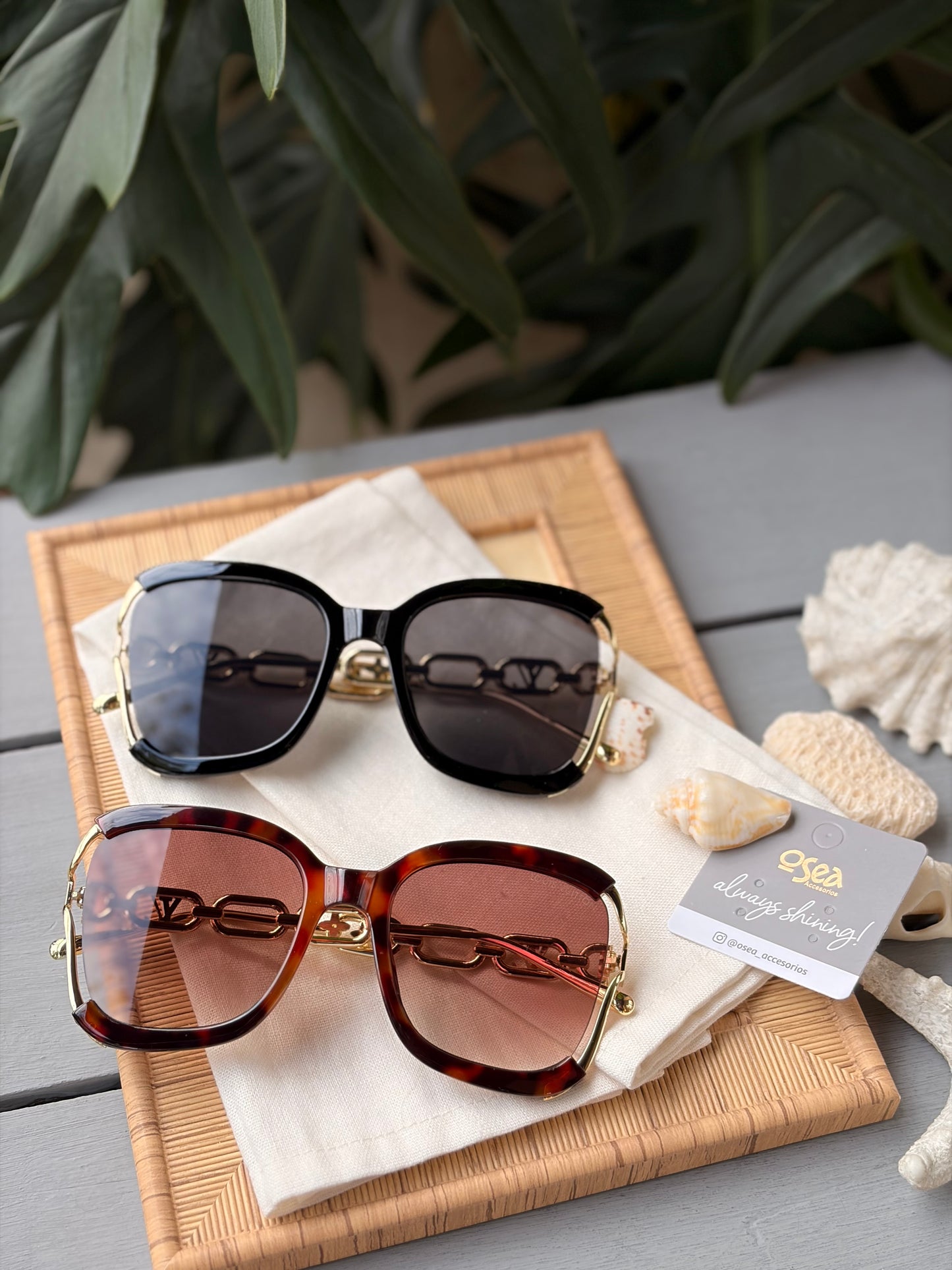 gafas de sol con pata tipo cadena