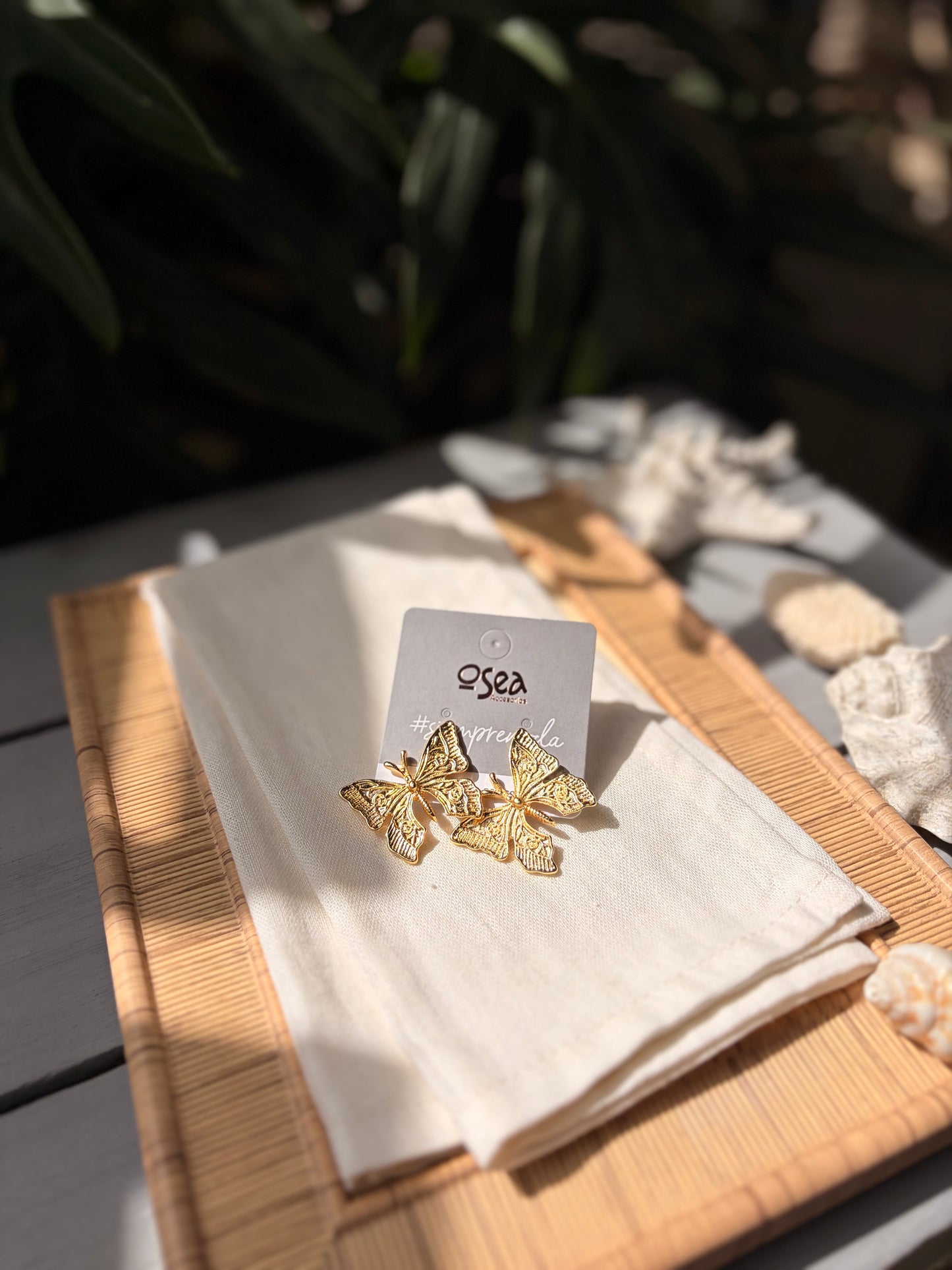 Topos de mariposa baño oro 24k
