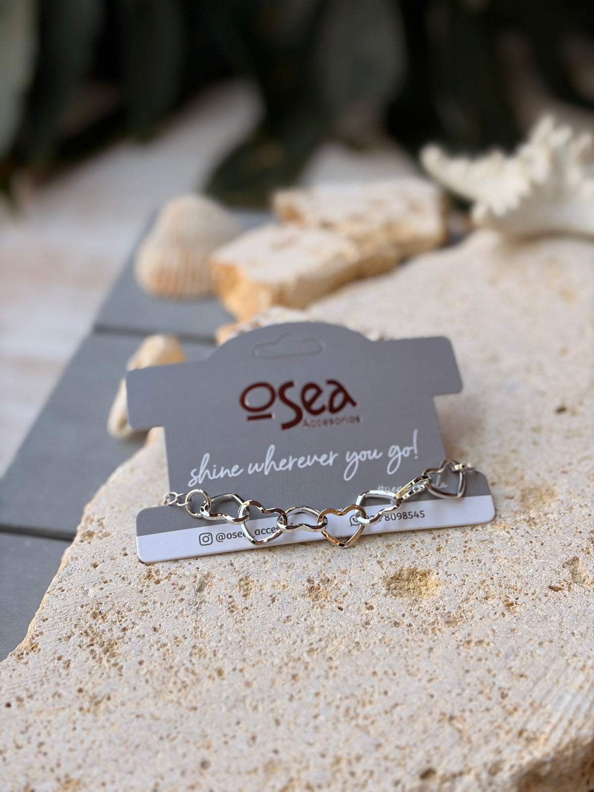 Pulsera rodinada corazones enlazados