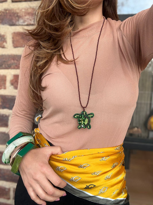 Collar Tortuga largo tejido
