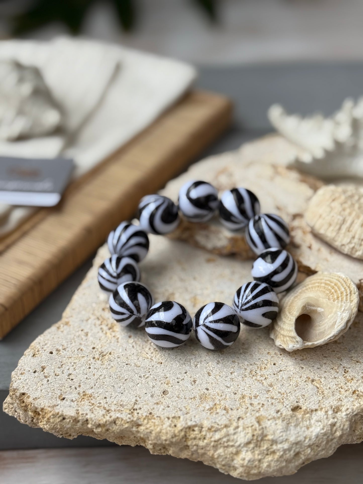 Pulsera bolas efecto cebra