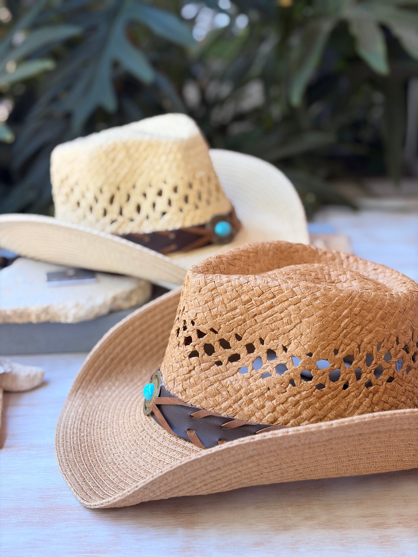 Sombrero tipo vaquero aplique turquesa