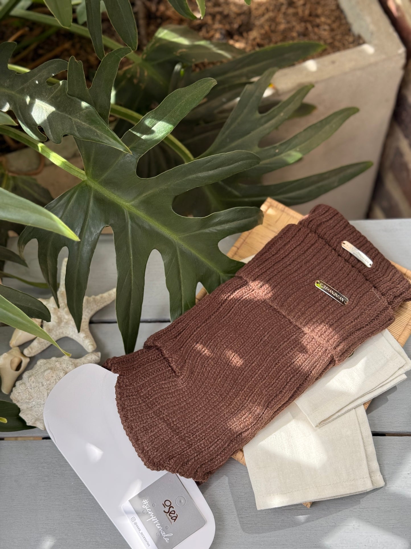 Medias acanaladas con placa