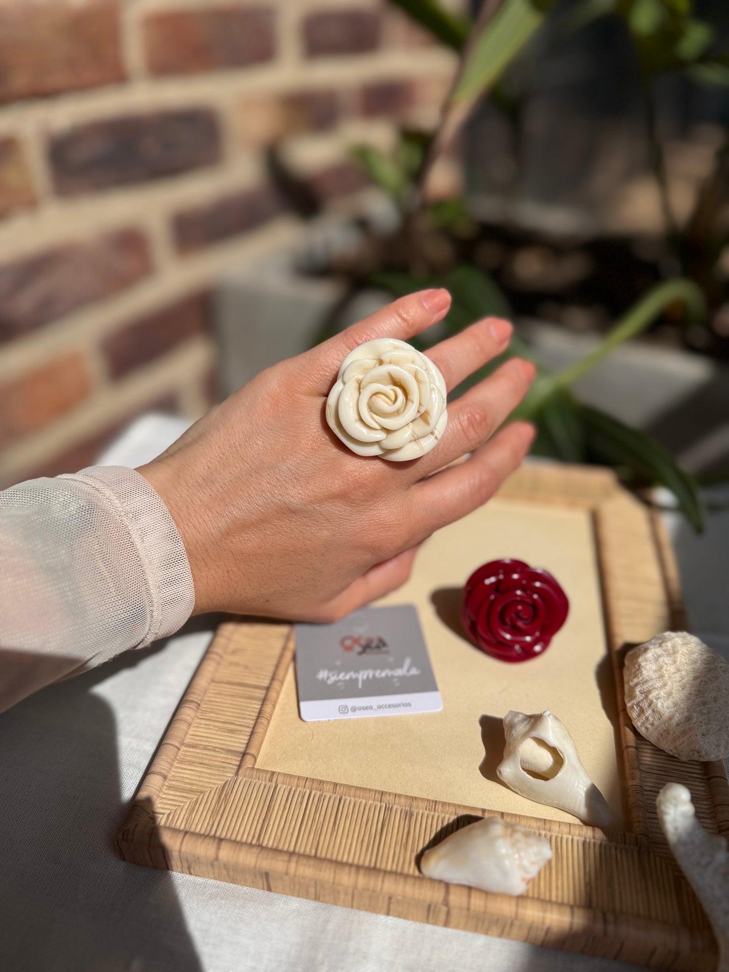 Anillo rosa en resina 🌹