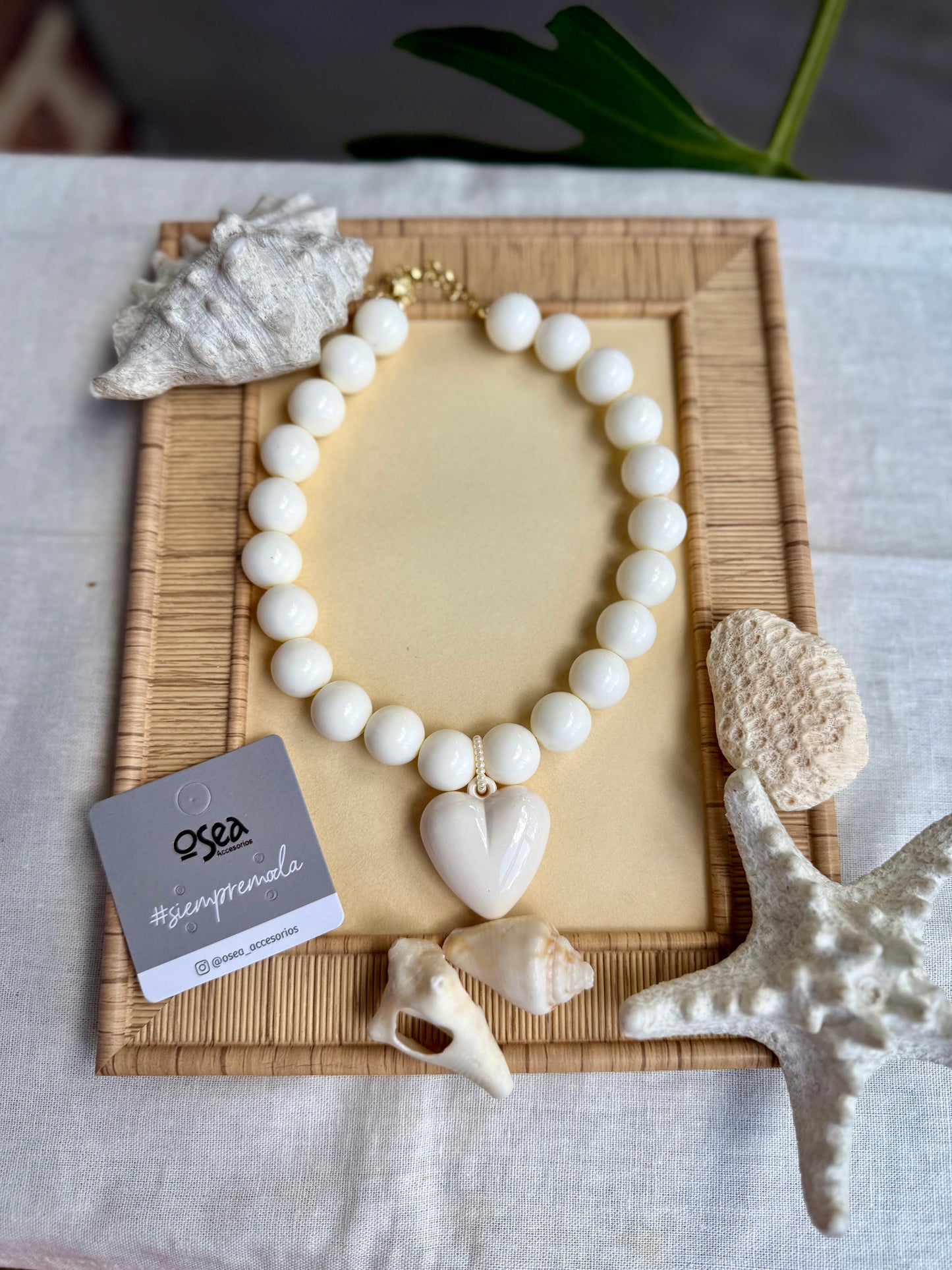 Collar bolas dije corazón