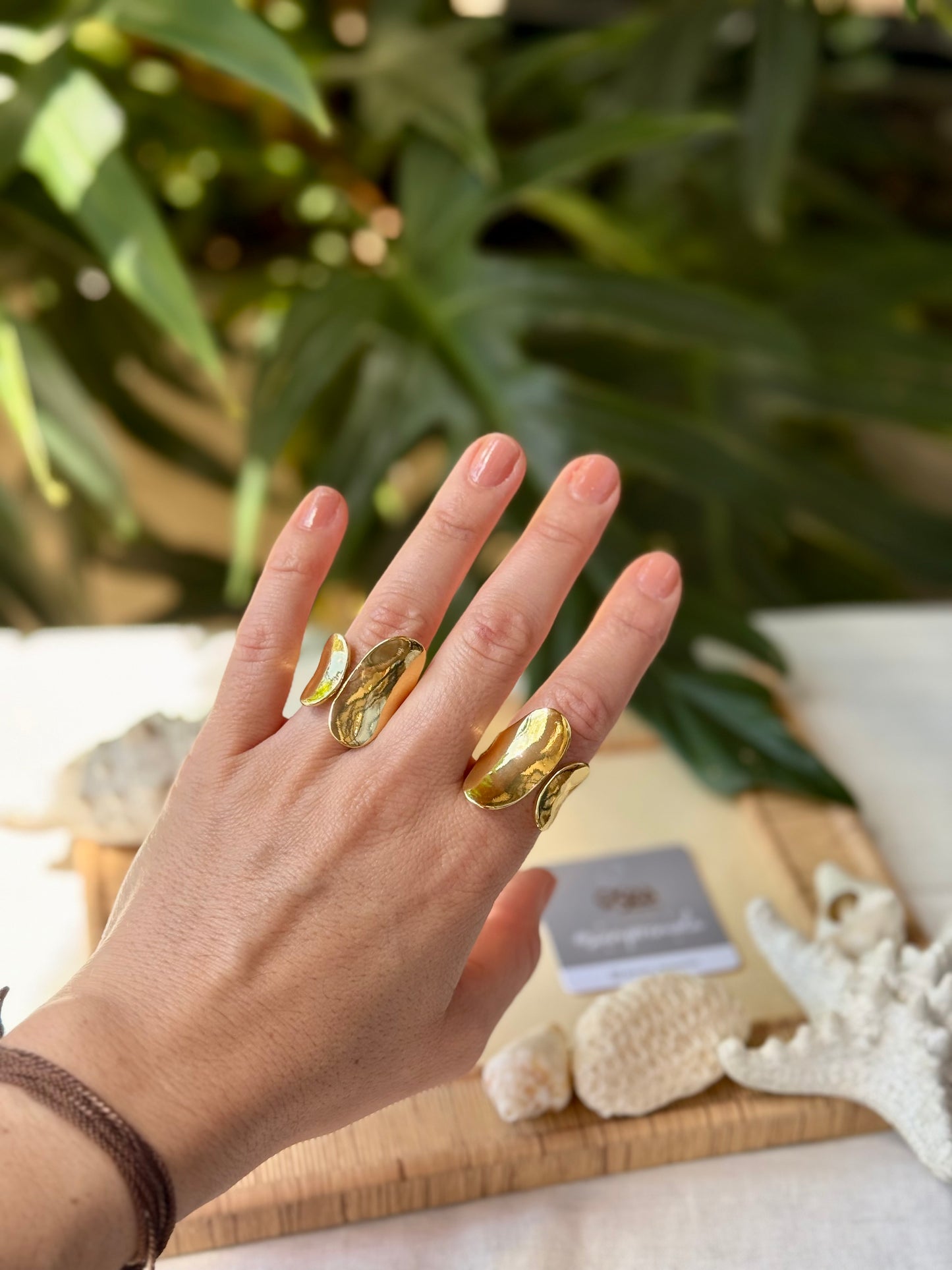 Anillo rodinado forma óvalo