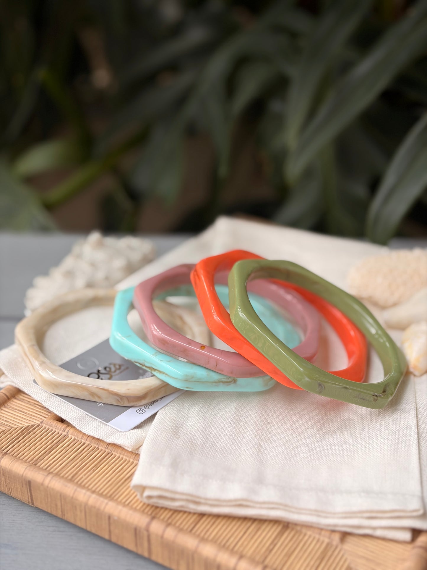 Pulsera tipo rombo en resina