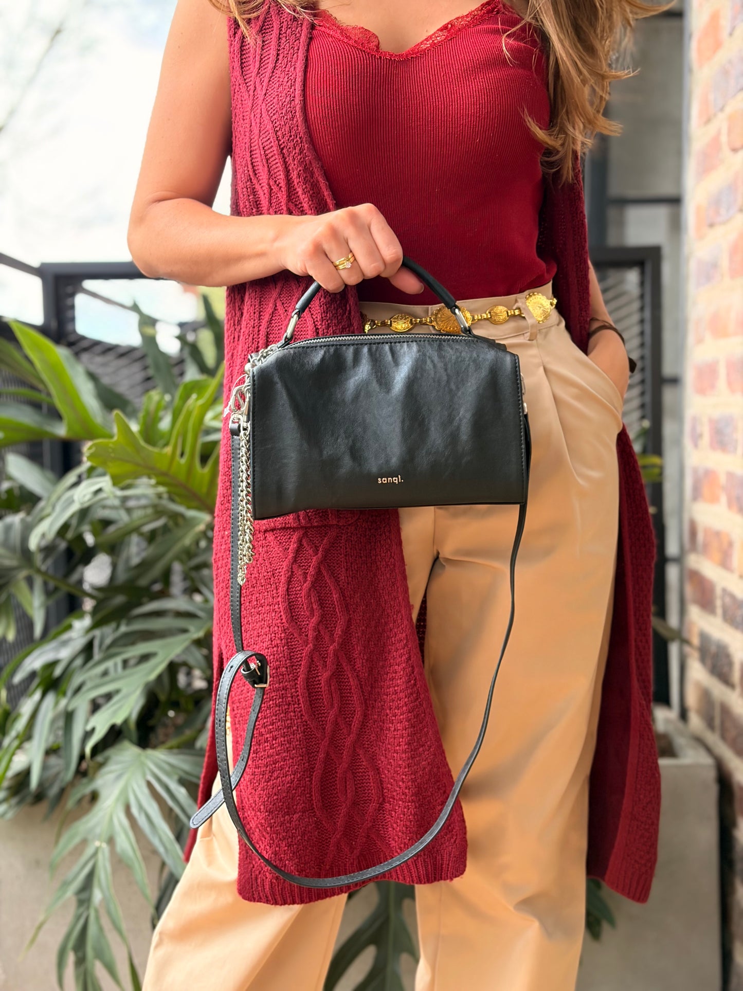 Bolso manos libres tipo baúl