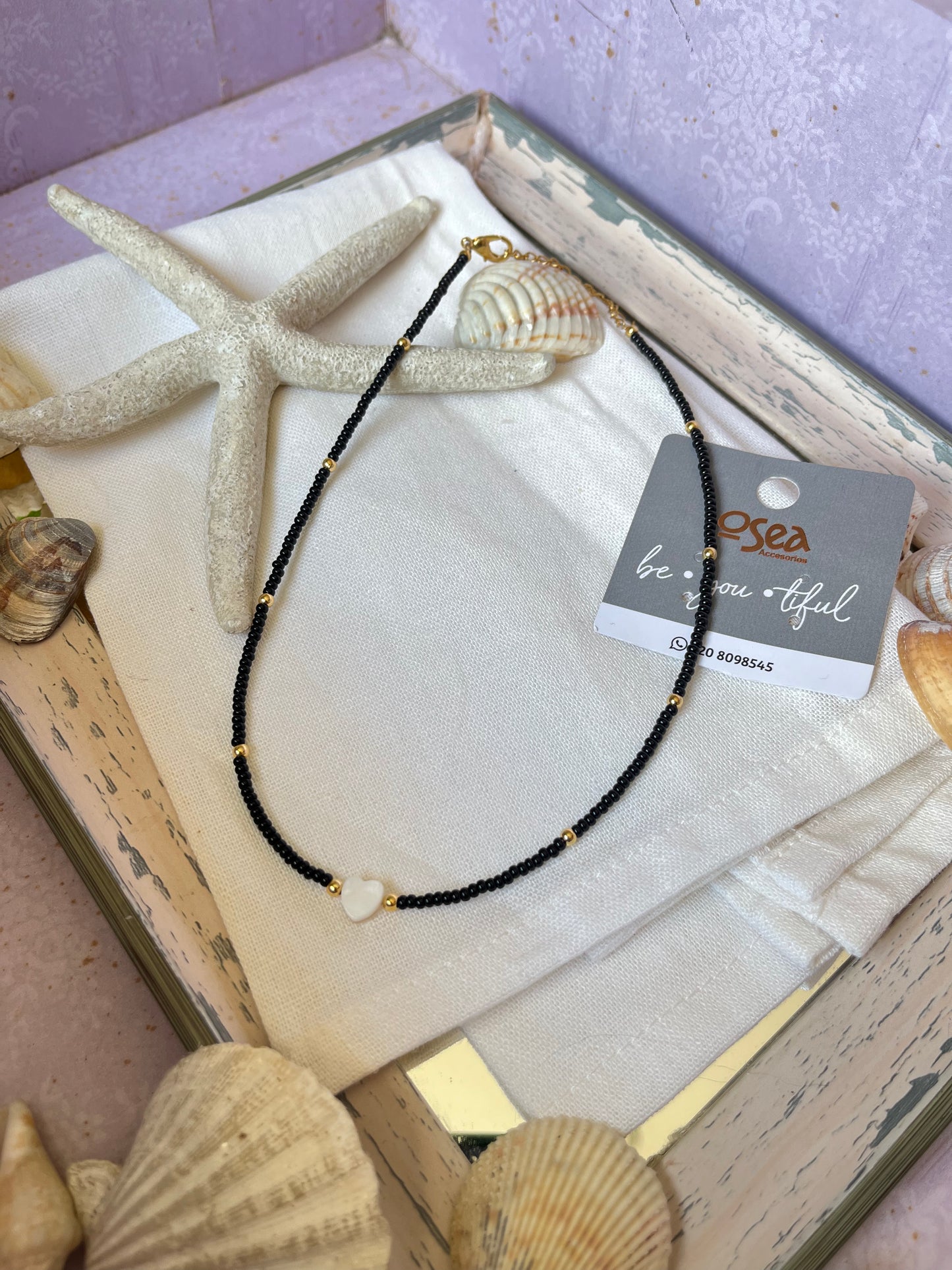 Choker mostacilla corazón nacar