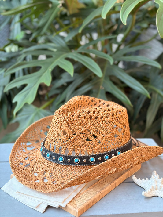 Sombrero tipo vaquero correa piedras