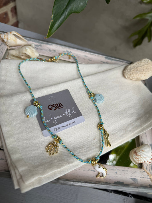 Collar en cordón dijes marinos