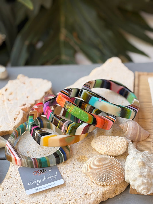 Pulsera resina triangular mix colores