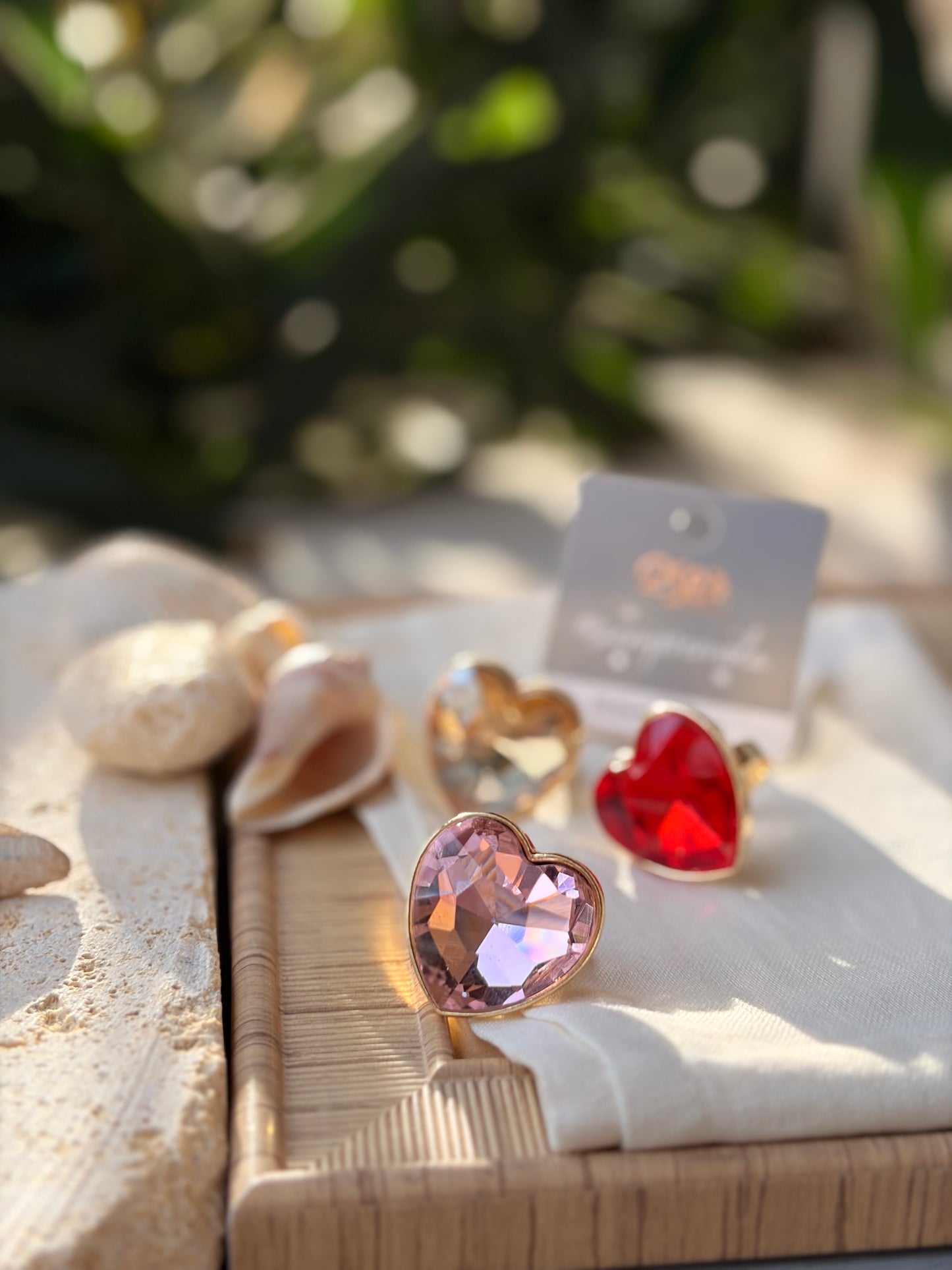 Anillo piedra cristal corazón