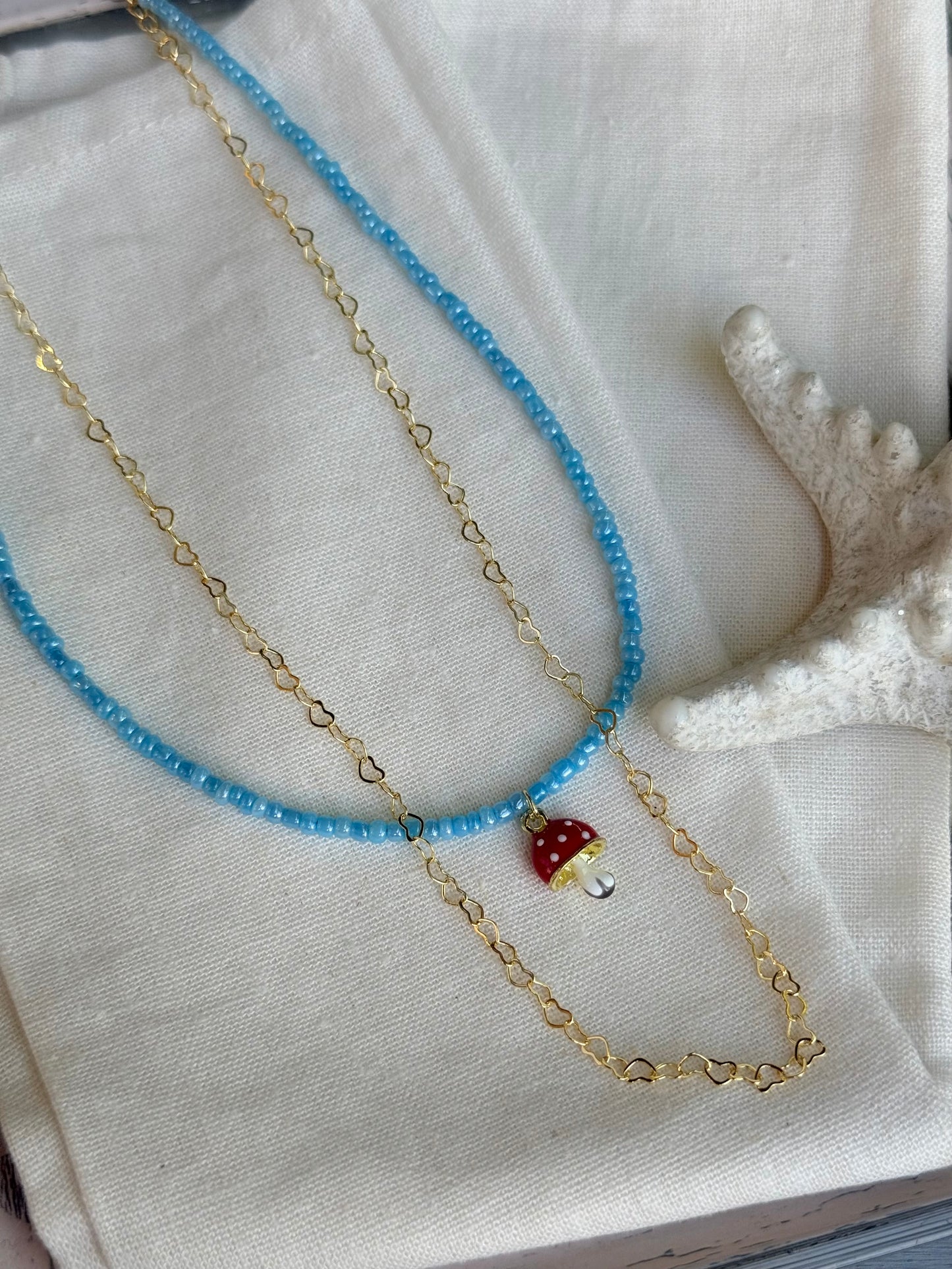 Collar doble dije hongo y Cadena rodinada