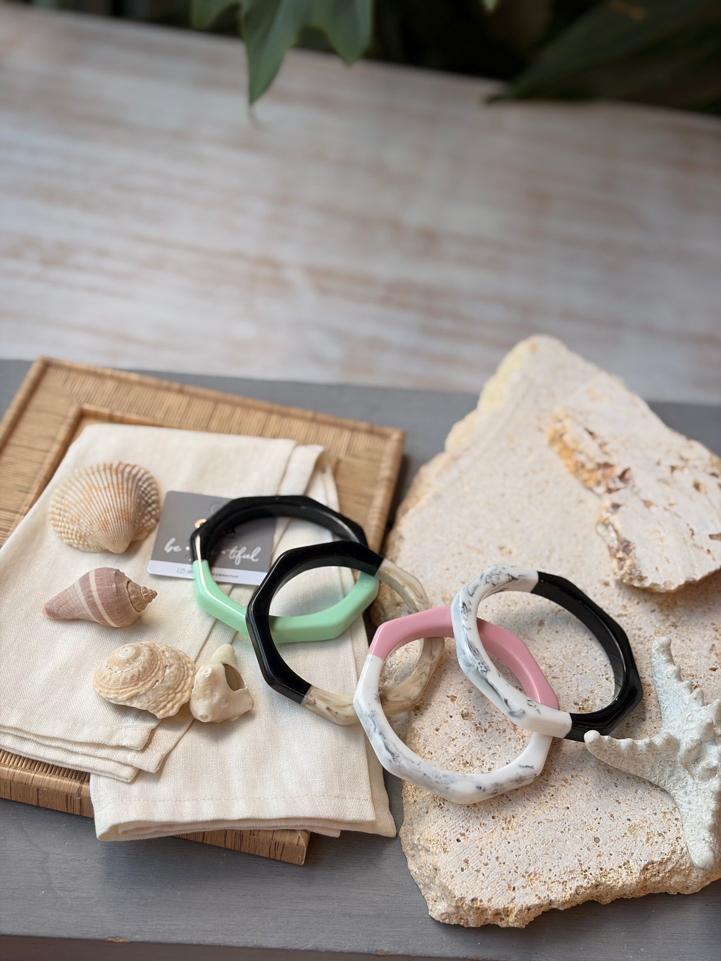 Pulsera hexagonal resina bicolor