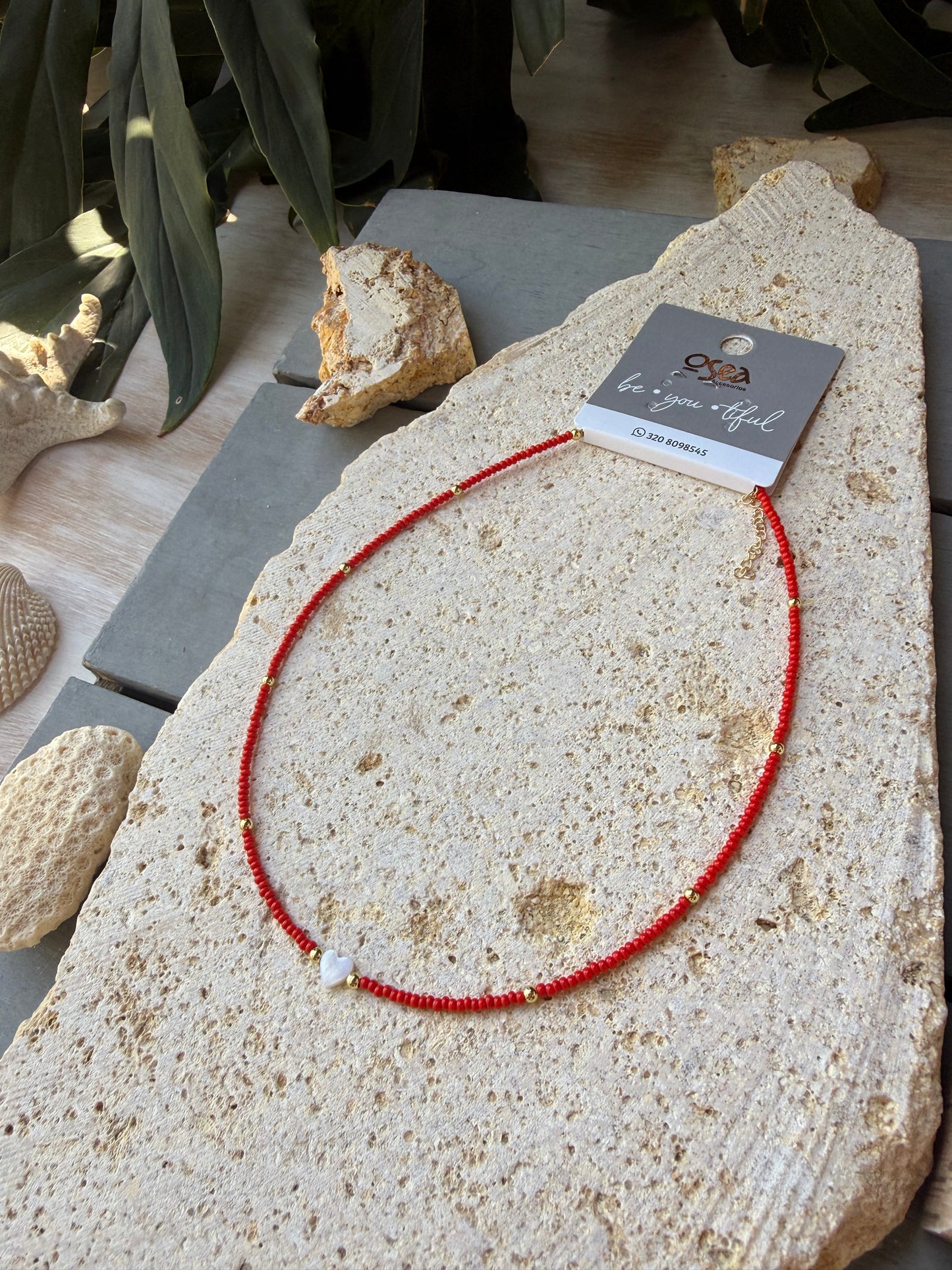 Choker mostacilla corazón nacar