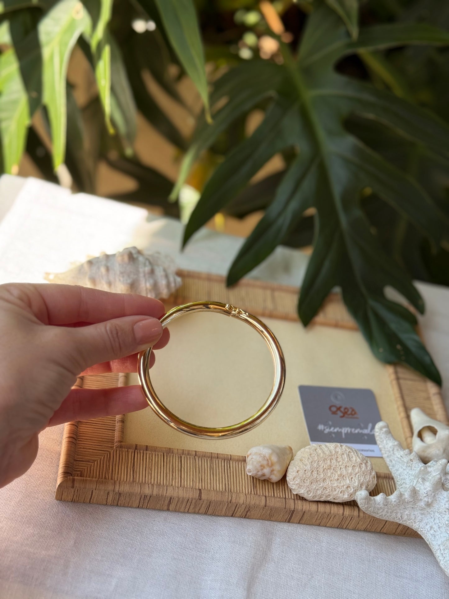 Pulsera rodinada con broche