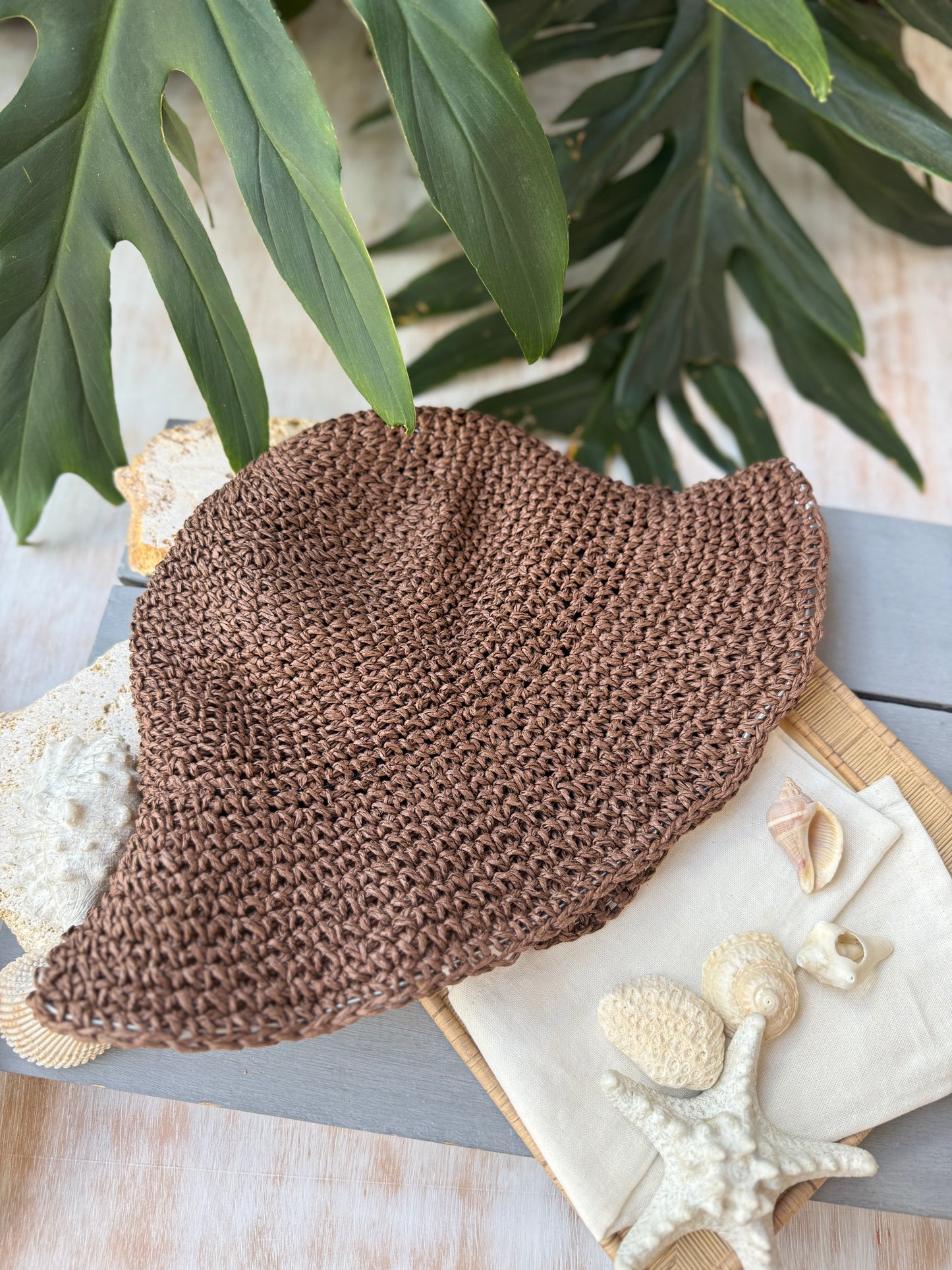 Sombrero o gorro tipo bucket hat en fique