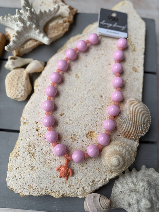 Collar bolas rosadas dije tortuga de mar esmaltado