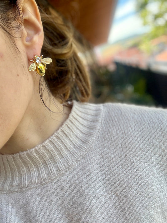 Arete en topo rodinado abeja