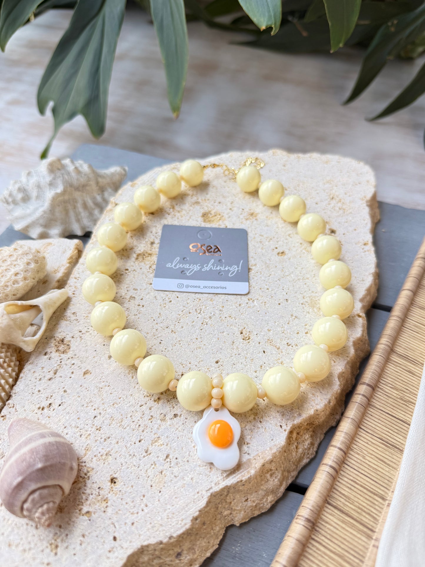Collar bolas huevo 🍳