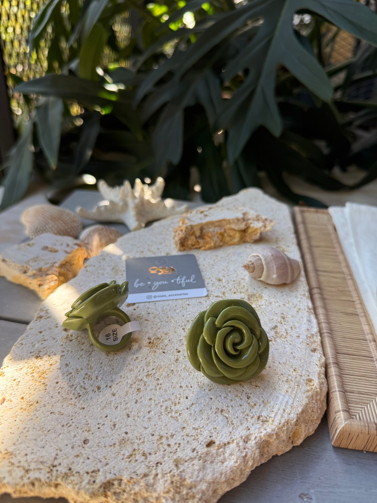 Anillo rosa verde