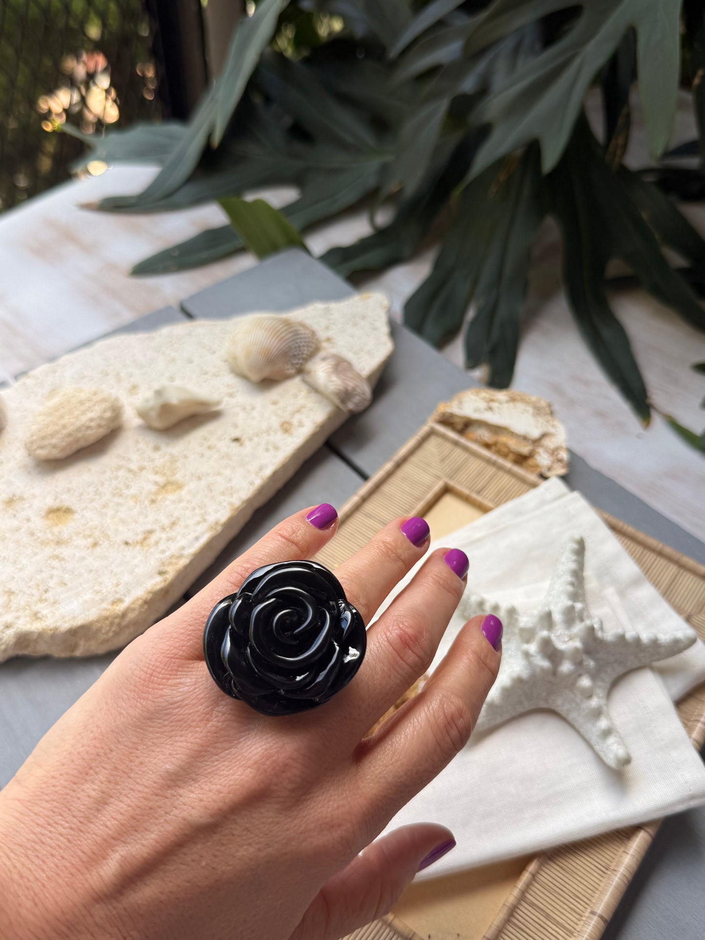 Anillo rosa negro