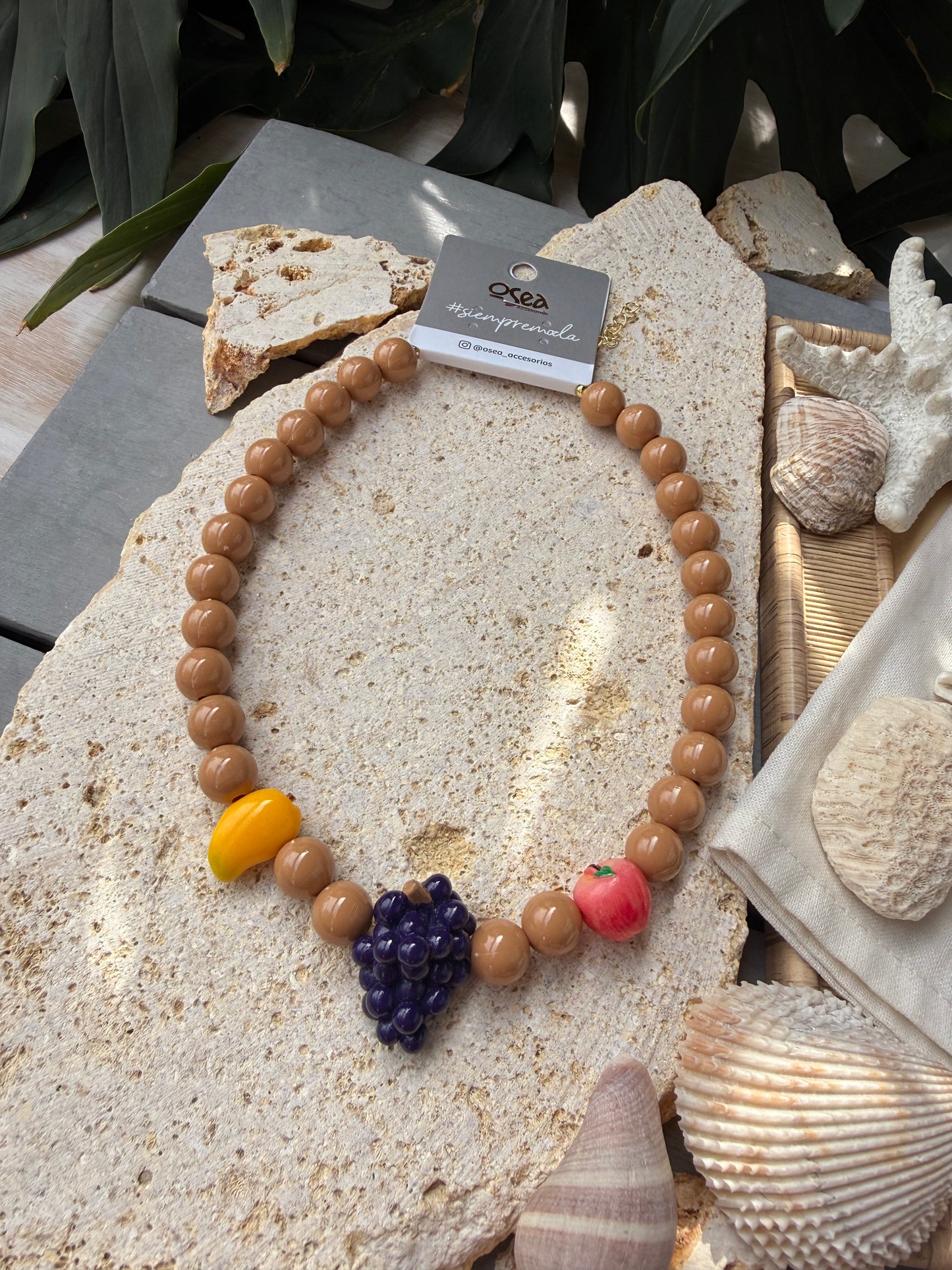 Collar bolas medianas y frutas 🍇 🍎🥭