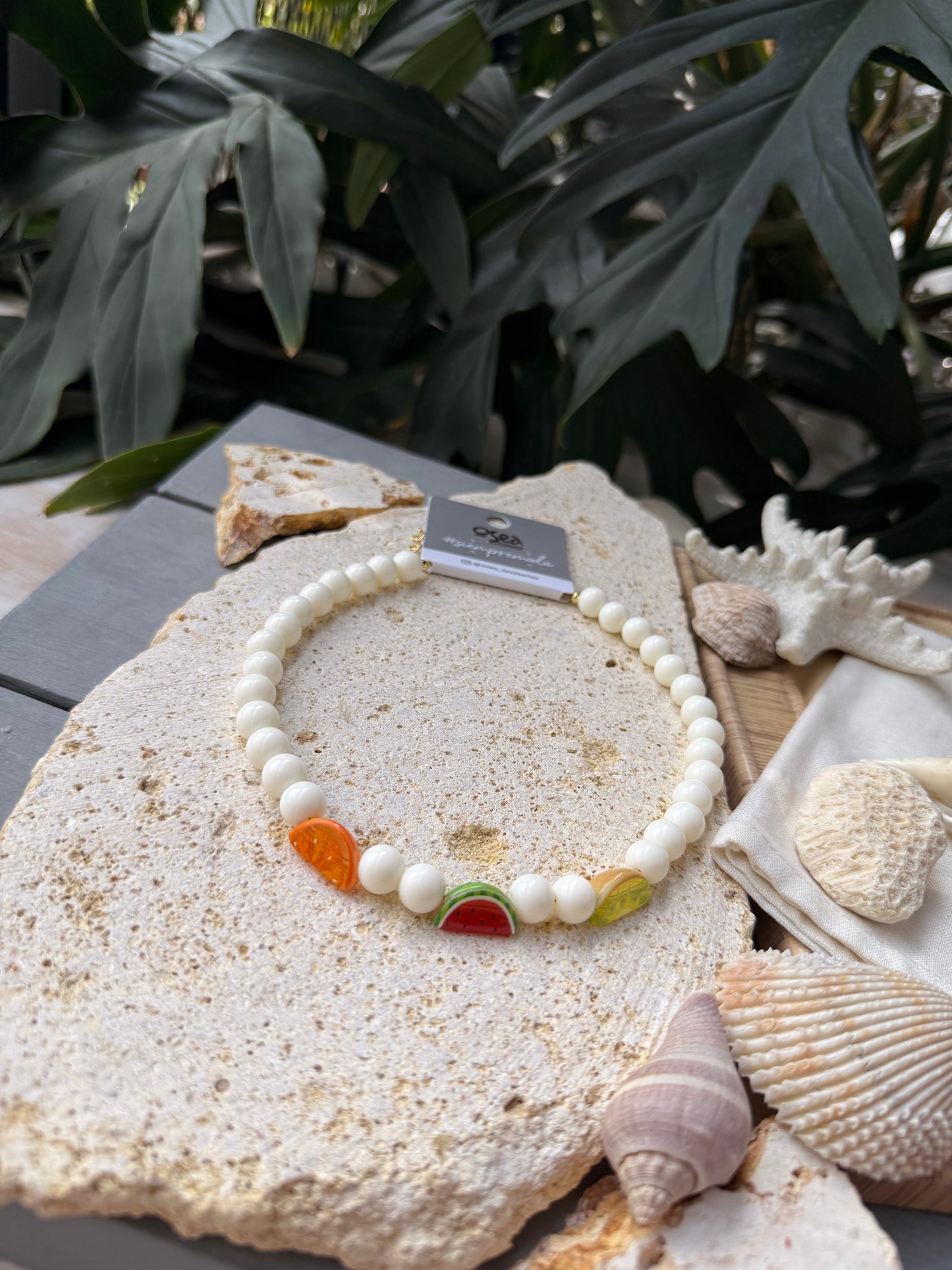 Collar corto frutas
