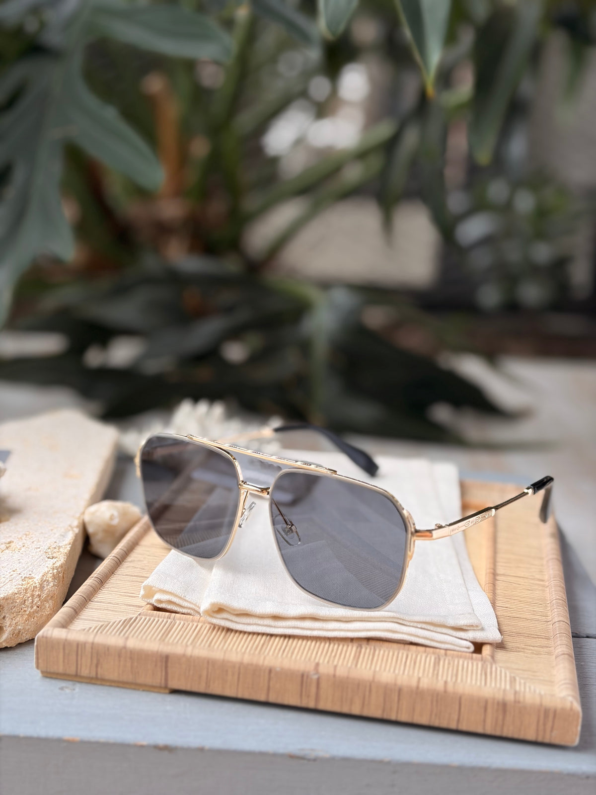 Gafas de sol con montura metálica