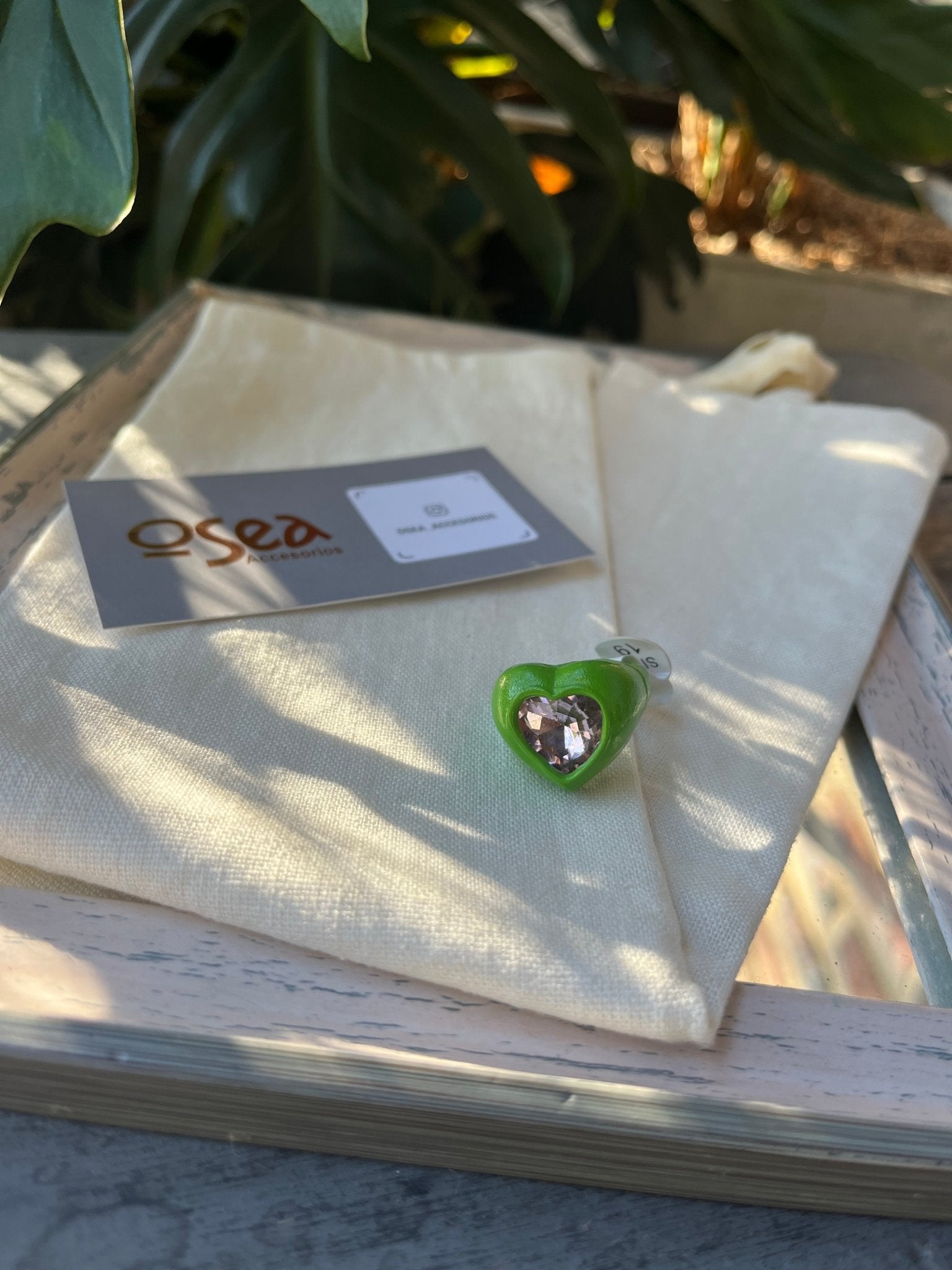 Anillo metálico de corazón en colores - Osea accesorios