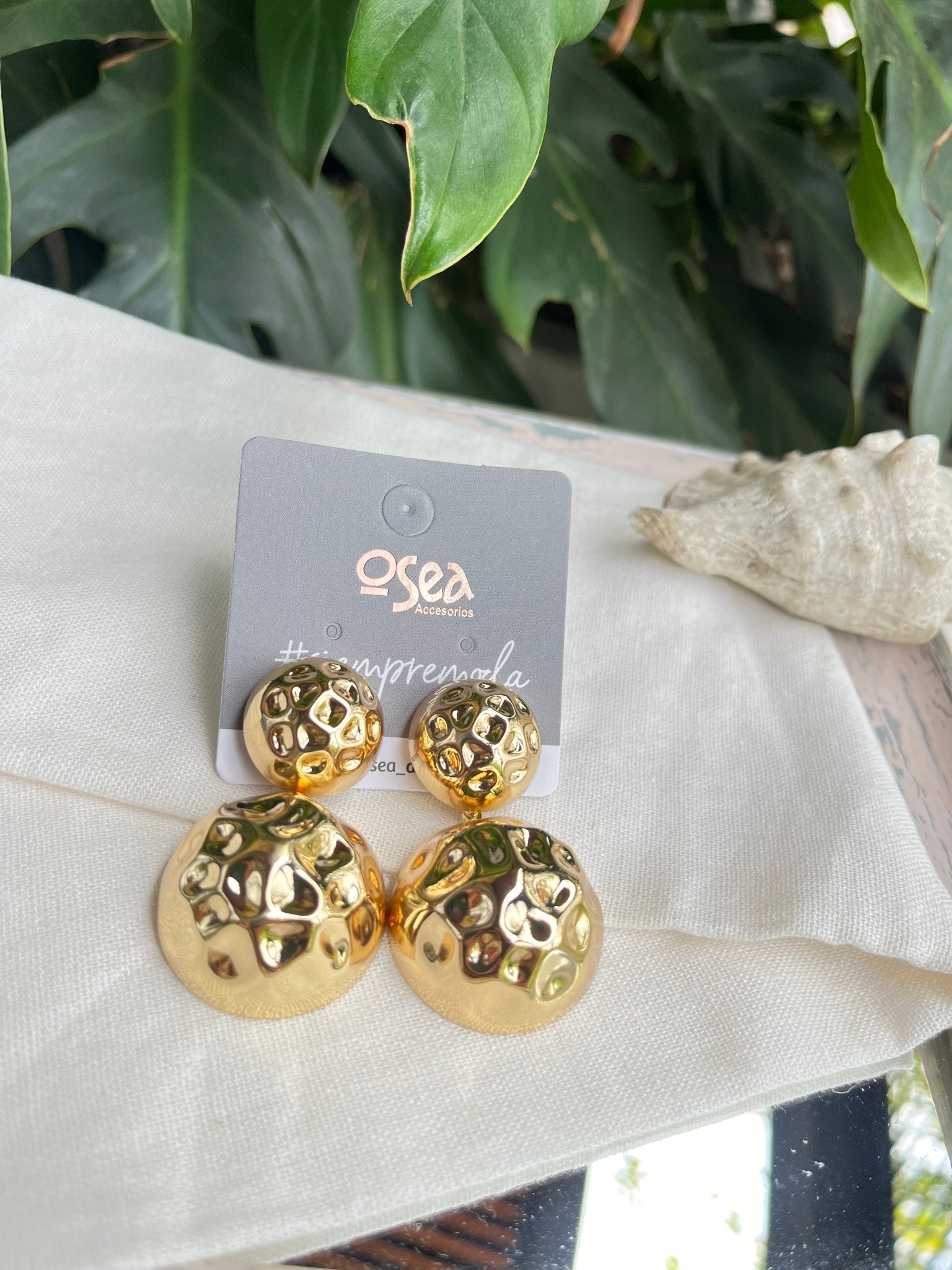 Arete doble bola corrugado - Osea accesorios