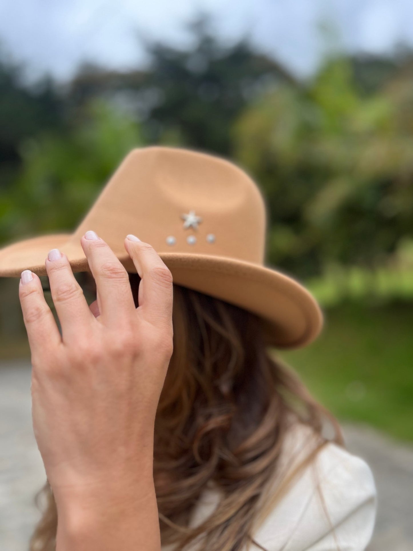 Sombrero casual tipo vaquero con estrellas - Osea accesorios